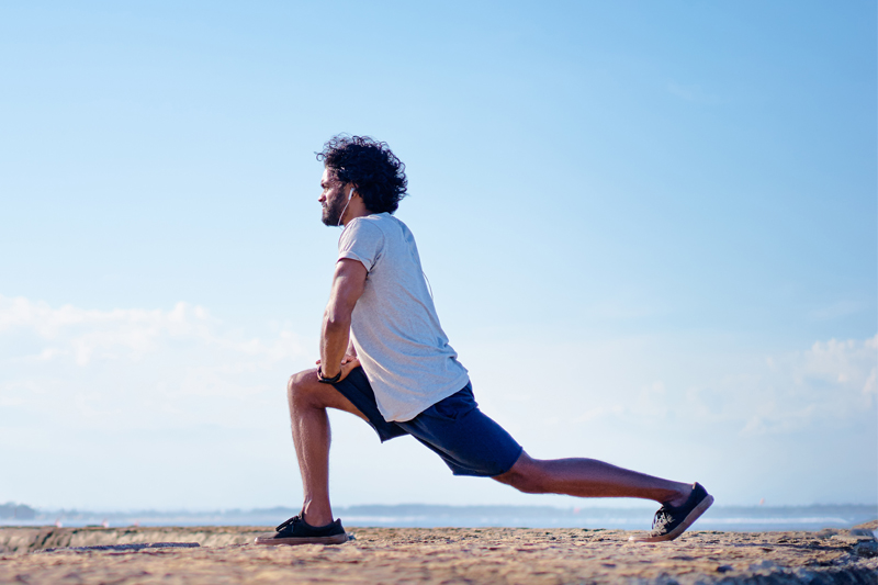 prepping-for-a-marathon-stretching