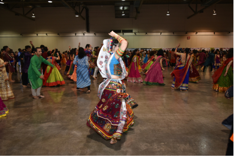 Garba dance during Navratri_activ living