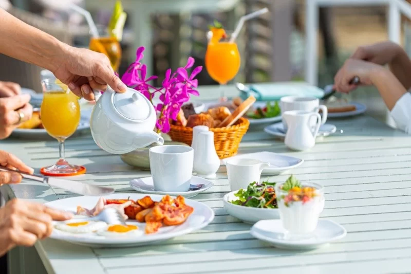 social-influences-on-eating_Activ Living Community