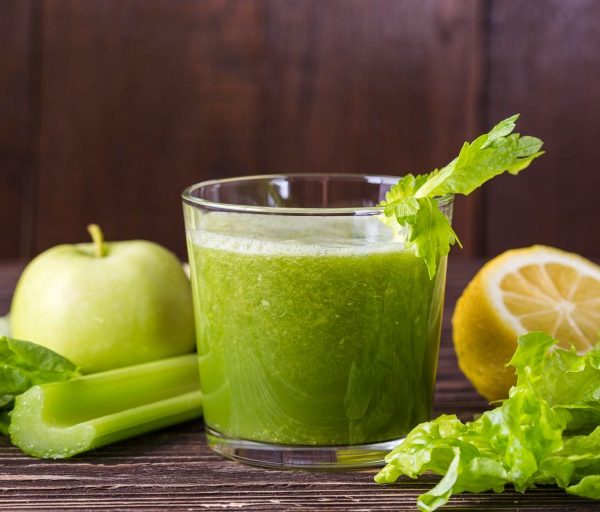 front-view-green-smoothie-glass-with-ingredients (1)_Activ Living Community