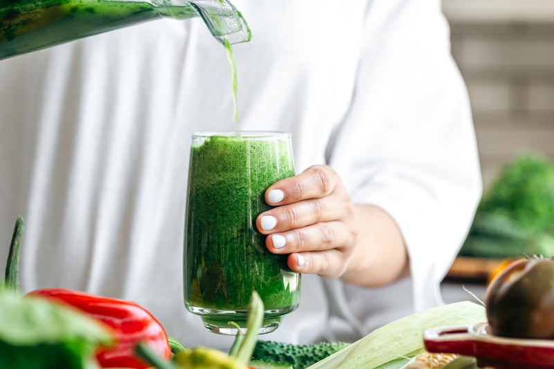 woman-pouring-green-smoothie-glass-healthy-food-concept (2)_Activ Living Community