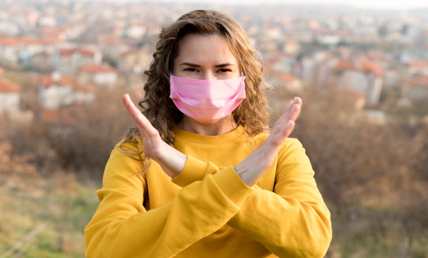 woman-wearing-medical-mask-outdoors (1)_Activ Living Community