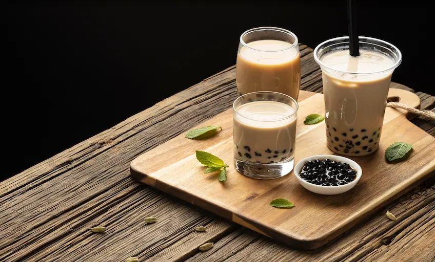 arrangement-with-delicious-traditional-thai-tea_Activ Living Community